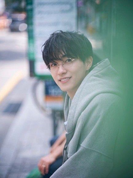 野村康太、1st写真集『暁紀』発売前重版決定 鍛え上げられた肉体美が