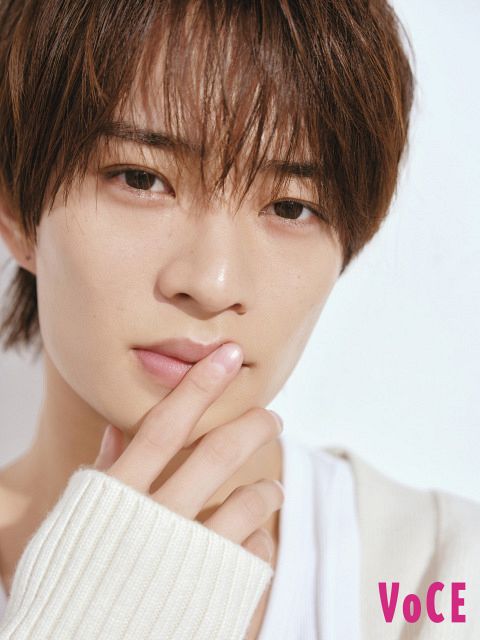 ACEes浮所飛貴、『VOCE』特集で完璧主義な美容への姿勢明かす「エース