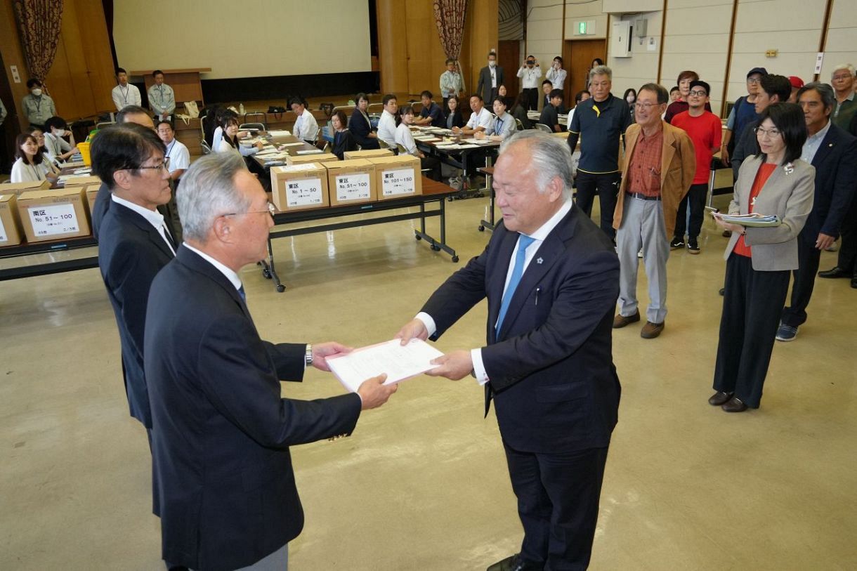 新アリーナ住民投票へ署名2万人 市民団体が岡山市に名簿提出:山陽新聞デジタル|さんデジ