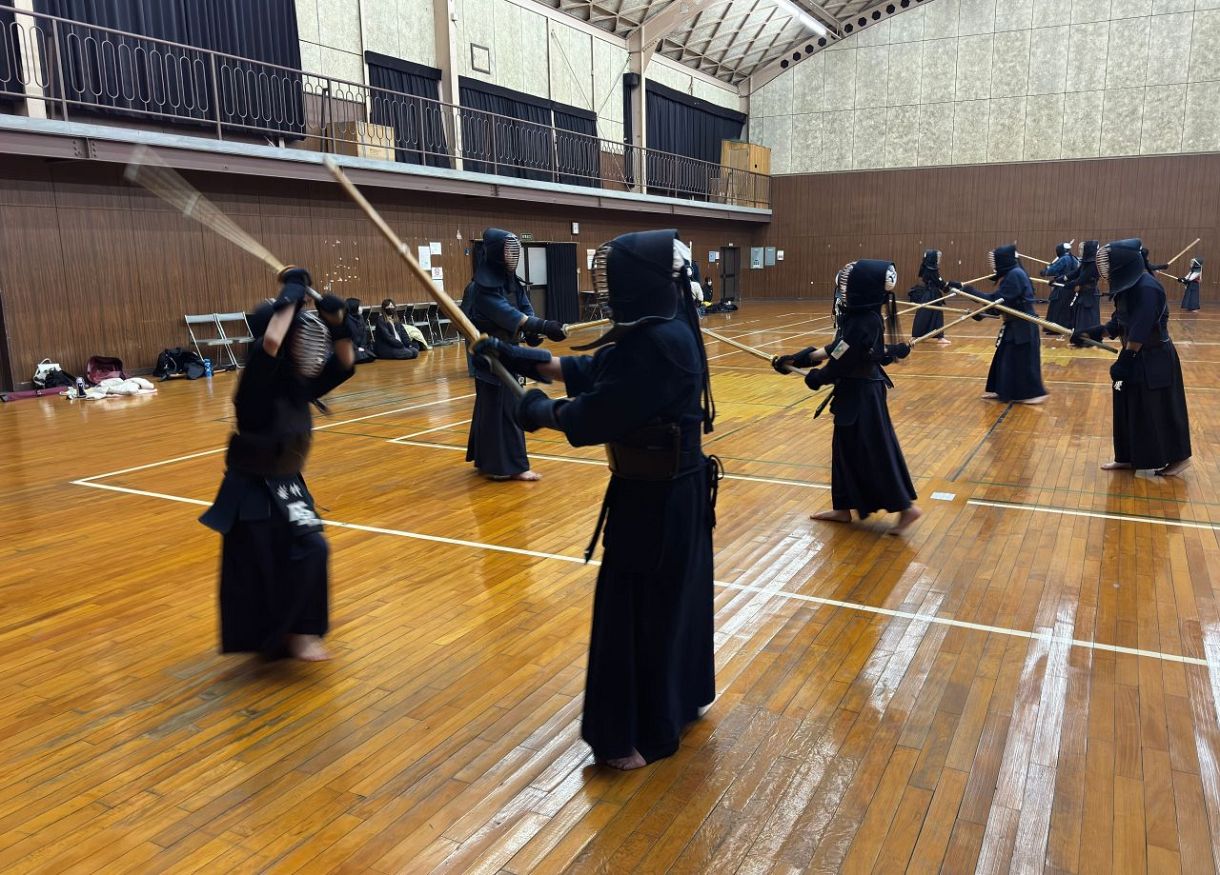 寒さの中「メーン」 玉野・若竹剣道スポ少 稽古で心と体鍛える:山陽新聞デジタル|さんデジ