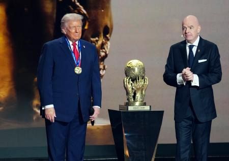 サッカーW杯抽選会】強硬トランプ氏に不安 高揚感と裏腹、大会翻弄も
