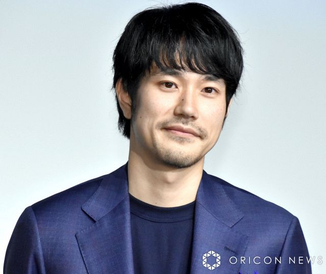 松山ケンイチ、立派な家庭菜園を紹介「凄い苗の数」「大きくなりまし