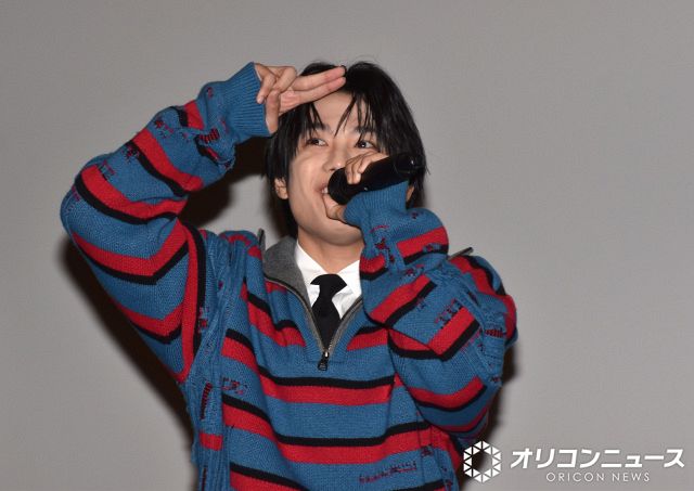AmBitious真弓孟之、人生初の映画舞台あいさつに登壇 自己紹介 AmBitious真弓孟之、人生初の映画舞台あいさつに登壇 自己紹介