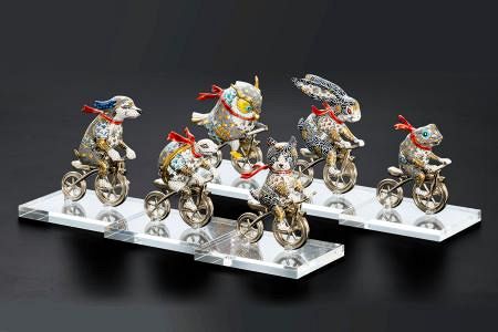 九谷焼」の魅力、若い世代に伝えたい 石川・小松の作家、キャラと