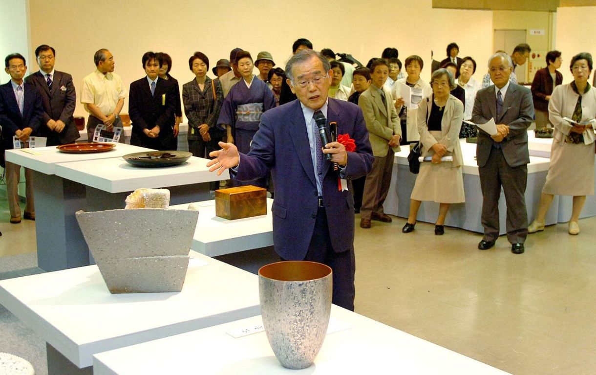 備前焼の人間国宝 伊勢崎淳さんが文化功労者に 「常に新しいかたちを
