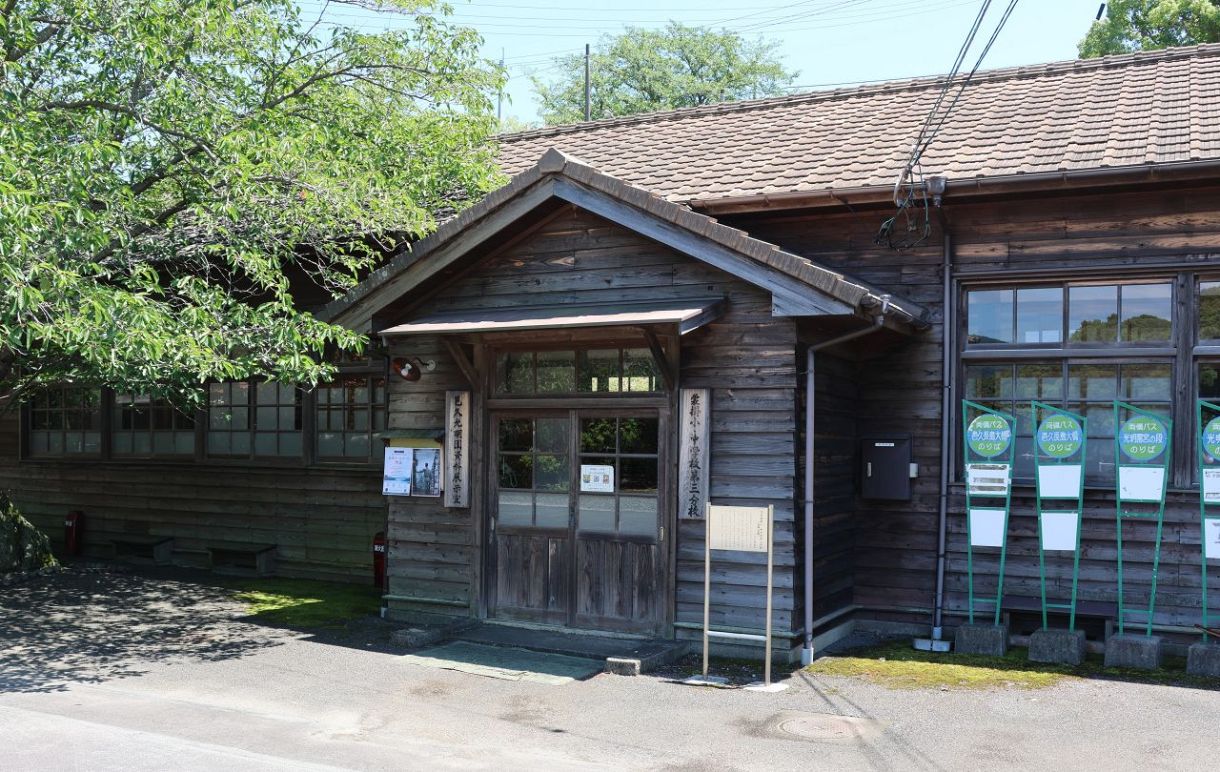 邑久光明園「旧裳掛小・中第三分校」 資料展示室で10年ぶり〝復活