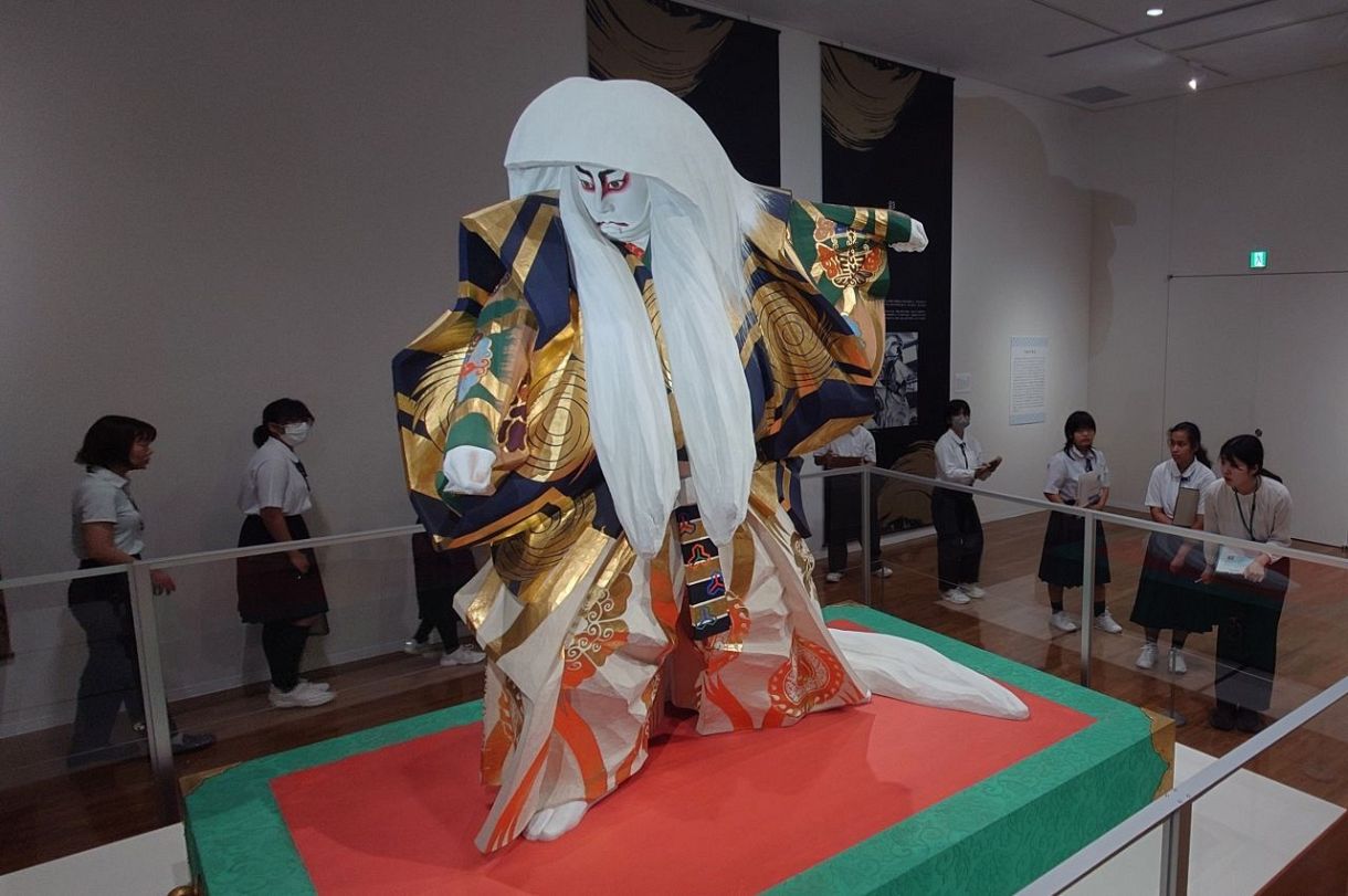 彫刻家・平櫛田中の生涯を紙芝居に 福山の顕彰会と中学生が協力し制作