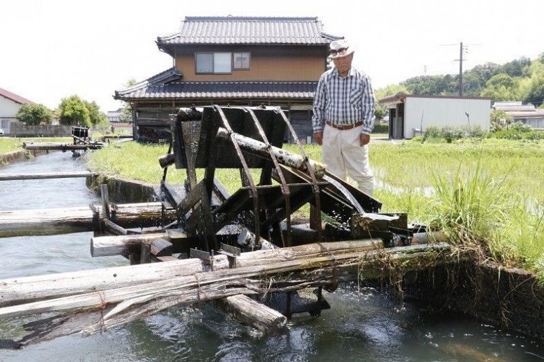 昔ながらの水車 田んぼ潤す 津山・中島地区の嵯峨用水：山陽新聞