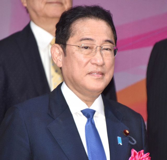 岸田文雄元首相、“増税メガネ”に言及 「あれがバズって…」：山陽新聞