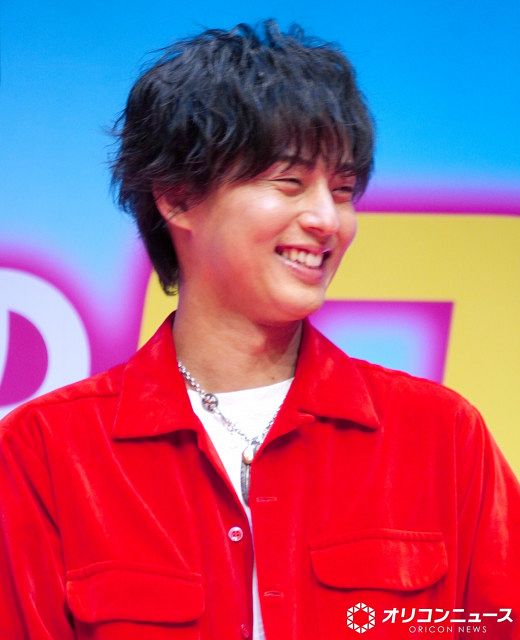 藤ヶ谷太輔、こっそり“決め顔”連発 改めて求められるも照れ隠せず