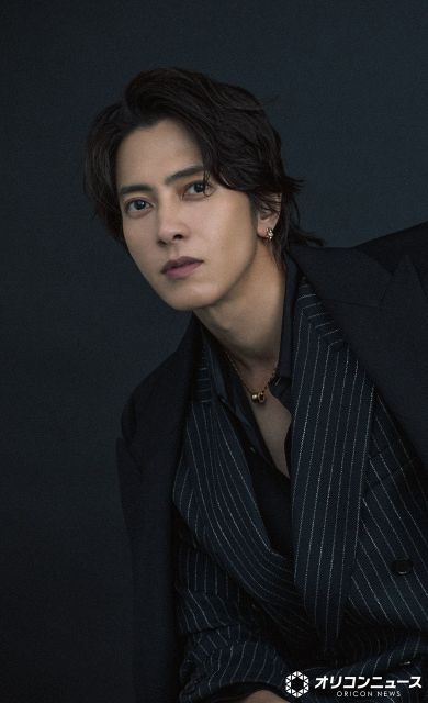 美品 BLACK LABEL CRESTBRIDGE 山下智久ドラマ着用同モデル 山下智久、台湾公演＆新曲リリース発表「新しい景色を共に創り上げて