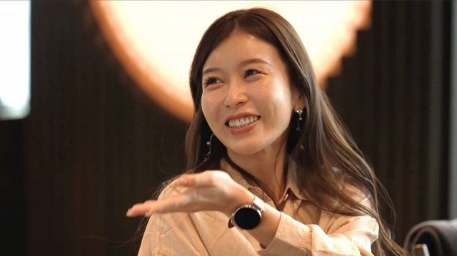 34歳美人社長が“婚約初夜”でセクシーすぎる大胆密着行動「1ミリも離れ
