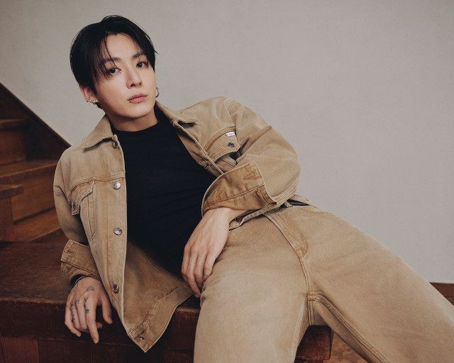 BTS・Jung Kook、デニムは着こなす新ビジュアル公開「フィット感や