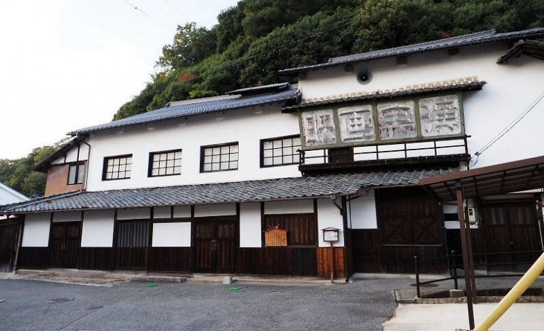 芝居小屋「翁座」の改修計画休止 府中市長、基金枯渇見通し踏まえ
