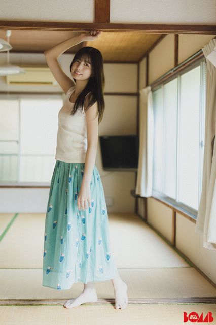 乃木坂46五百城茉央『BOMB』表紙＆巻頭グラビア 裏表紙は金川