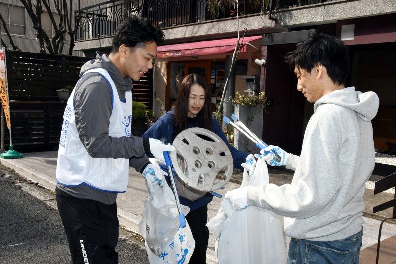 競技形式で街中のごみ拾う　「スポＧＯＭＩ」岡山県予選