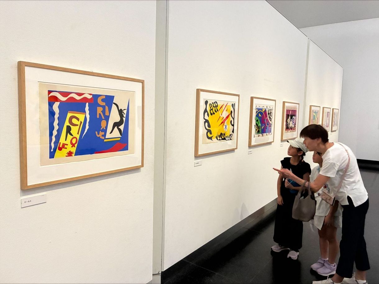 サーカスの世界をアートで味わう　岡山県立美術館で特別展開幕