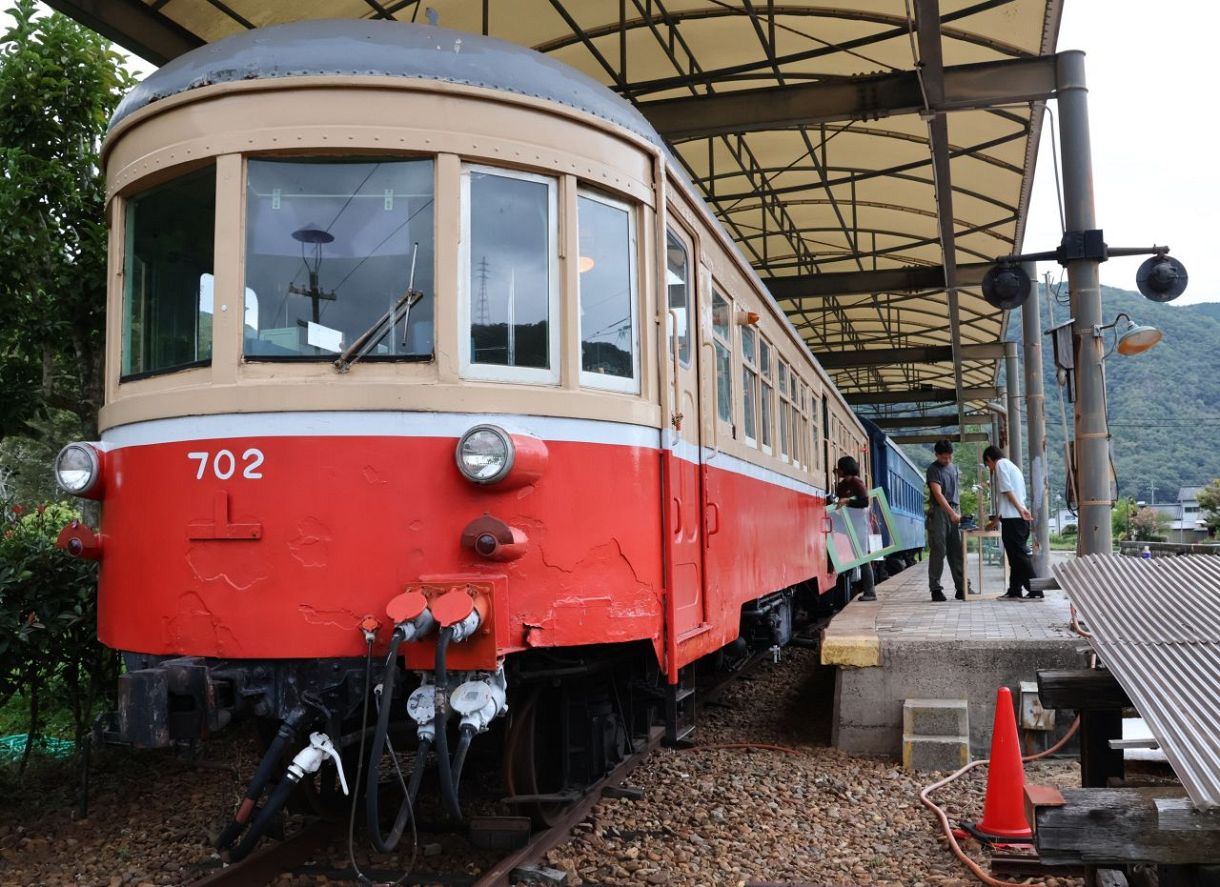 旧片上鉄道車両６年ぶりに実演走行 ステージやマルシェも　美咲・柵原鉱山公園で片鉄祭、４日