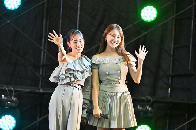 前田敦子、AKB48握手会に13年3ヶ月ぶり参加 小嶋陽菜「ヲタクのみんな