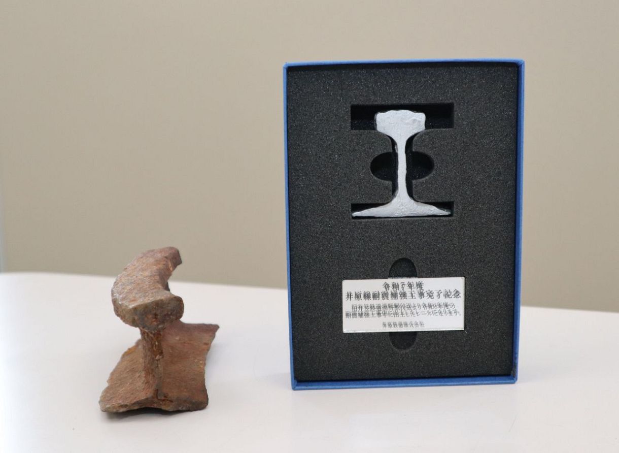 旧井笠鉄道のレールを販売へ 井原鉄道、限定グッズに加工：山陽新聞