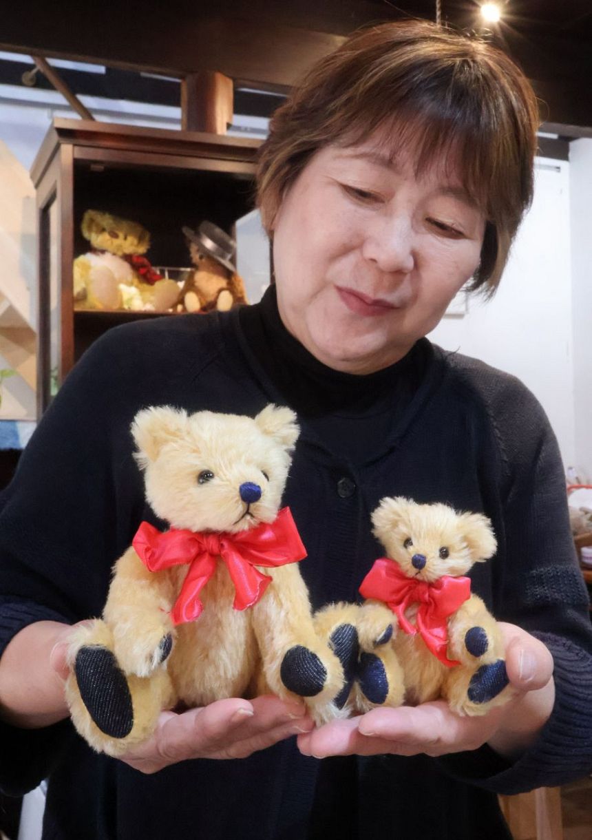 値下げ中！作家　自立　テディベア　石原路子先生 テディベア デニム使った新作受注 倉敷の作家石原さん 観光客にPR