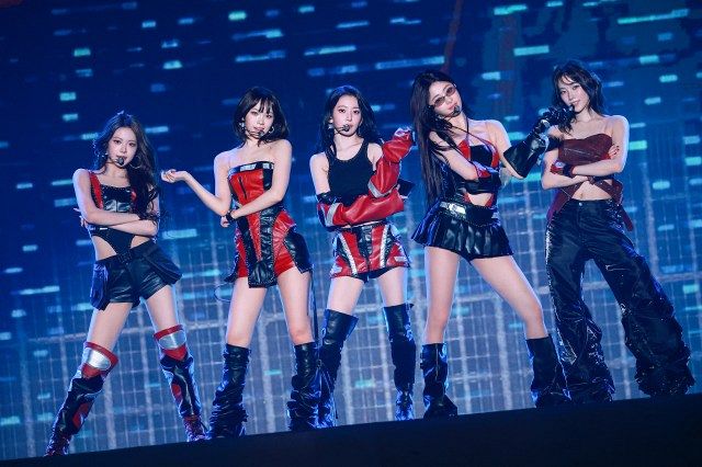 【期間限定】LE SSERAFIM 東京ドーム公演記念 ラキドロ ユニバ コンプ LE SSERAFIM 東京ドーム公演記念 ラキドロ ユニバ コンプ｜Yahoo