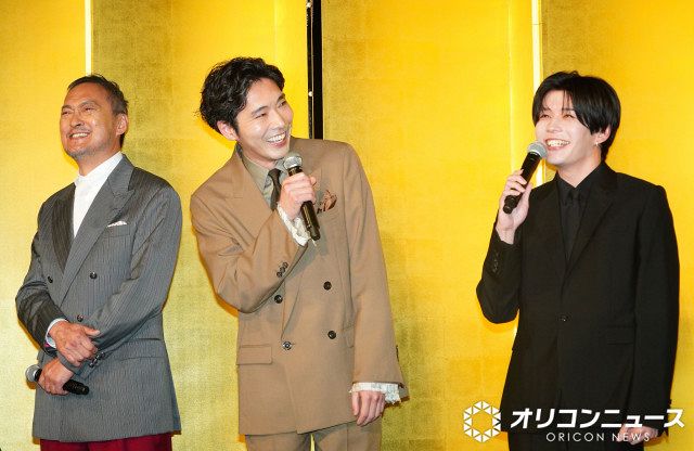 なにわ男子・長尾謙杜、真っ赤な振袖姿絶賛ににんまり「きれいにして