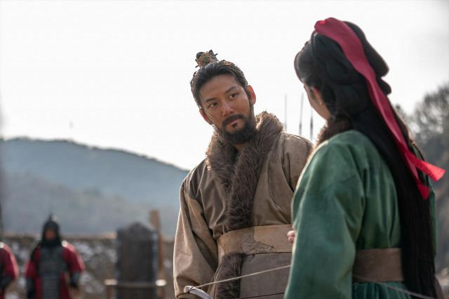 チ・チャンウクの優しい眼差しとラブシーンをちょい見せ『于氏王后