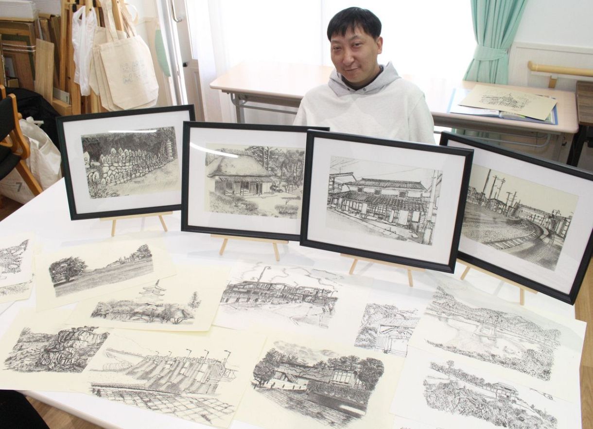 ペン画で「総社百景」挑戦 障害者施設に通う岩崎さん（倉敷市） 厚労