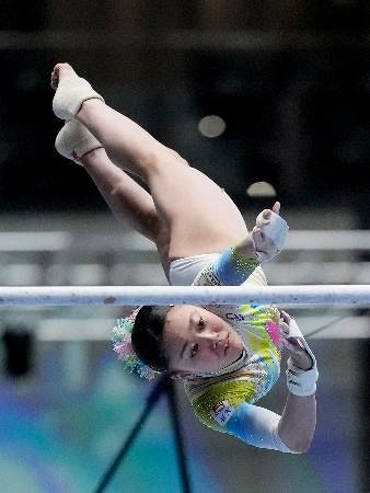 15歳西山実沙が初優勝 全日本体操の女子、岸里奈2位：山陽新聞