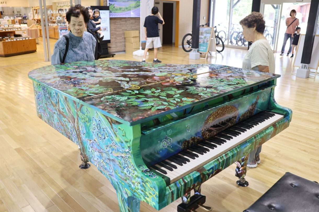 多彩アート 観光客魅了 鏡野・奥津地域中心に芸術祭：山陽新聞デジタル