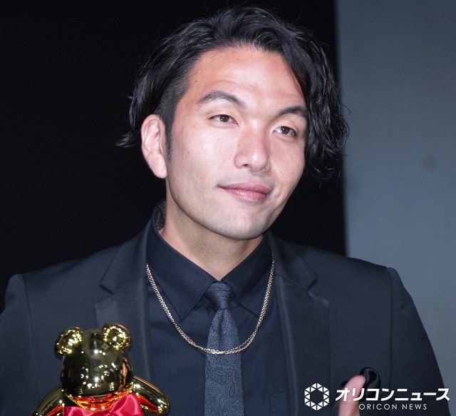 見取り図盛山、『anan AWARD 2025』受賞で雄叫び「よっしゃー！」 次