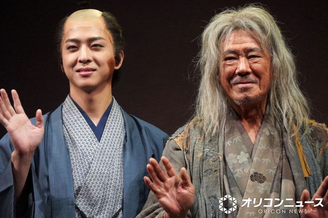 掛け軸 拓本 版画 西行法師の歌碑 西行上人 佐々木信綱　悠久 歴史 掛軸 掛け軸 拓本 版画 西行法師の歌碑 西行上人 佐々木信綱 悠久 歴史 掛軸