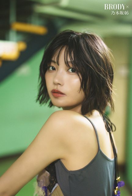 中西アルノ、夏らしさと郷愁の情感豊かなグラビア披露 乃木坂46として