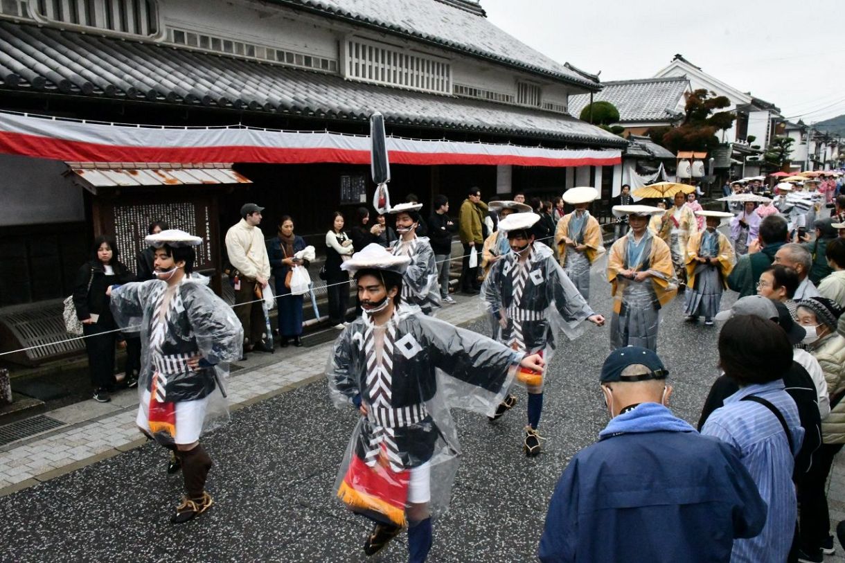 殿や姫役が参勤交代再現 矢掛で第50回大名行列 :山陽新聞デジタル|さんデジ