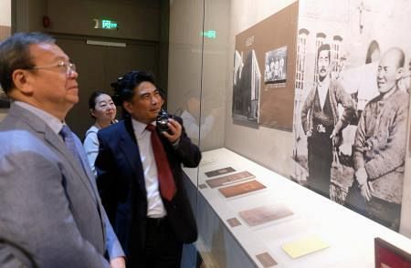 上海で日中友好交流シンポ 内山完造の生誕140年：山陽新聞デジタル