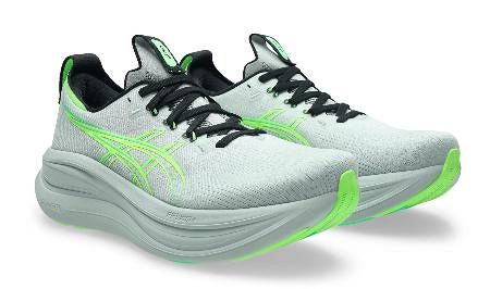 軽いランニングシューズ アシックスジャパン：山陽新聞デジタル｜さんデジ