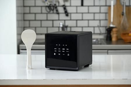 YAMAZEN キューブ　炊飯器 黒 デジタル表示 商品情報_キューブ型マイコンジャー炊飯器（4合炊き） | 山善の