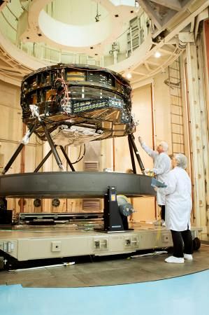 【新品未開封・送料無料】 太陽系は「特別」なのか 米の新望遠鏡26年宇宙へ 惑星発見加速 