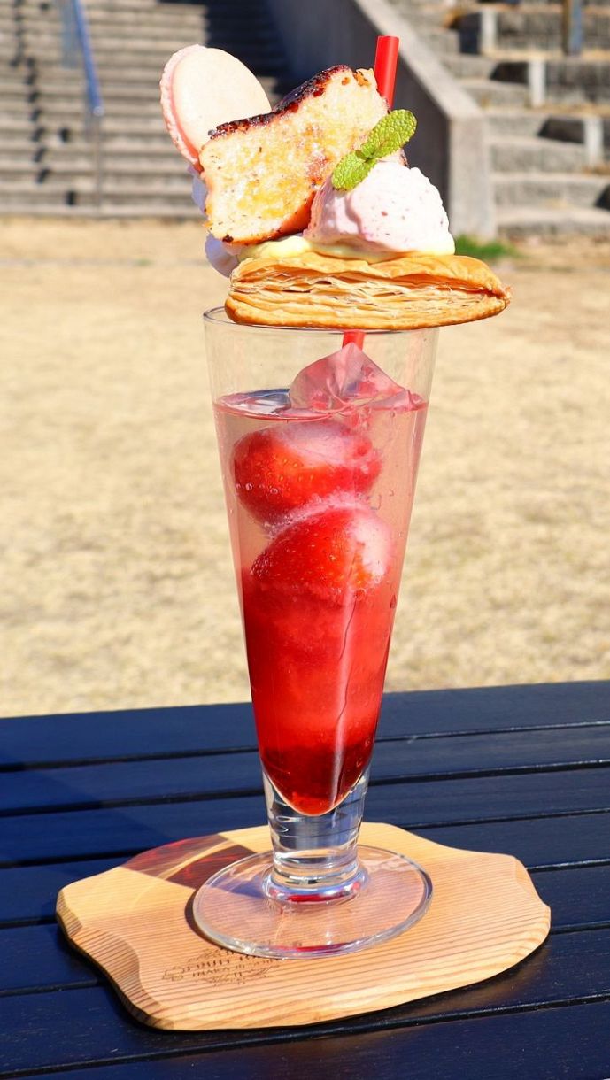 矢掛でクリームソーダ 8月までイベント 大人向け、変わり種も：山陽