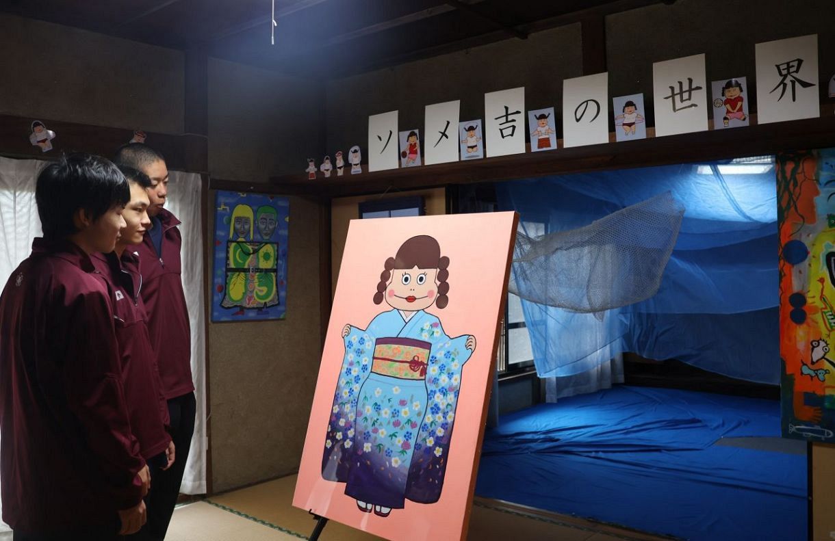 海辺の古民家で15人の現代アート 福山で25日から「うみとそら」展