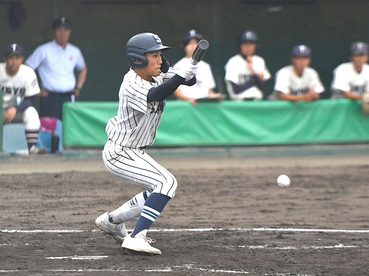 作陽学園 スクイズの1点守り切る 高校野球岡山大会 第5日2回戦