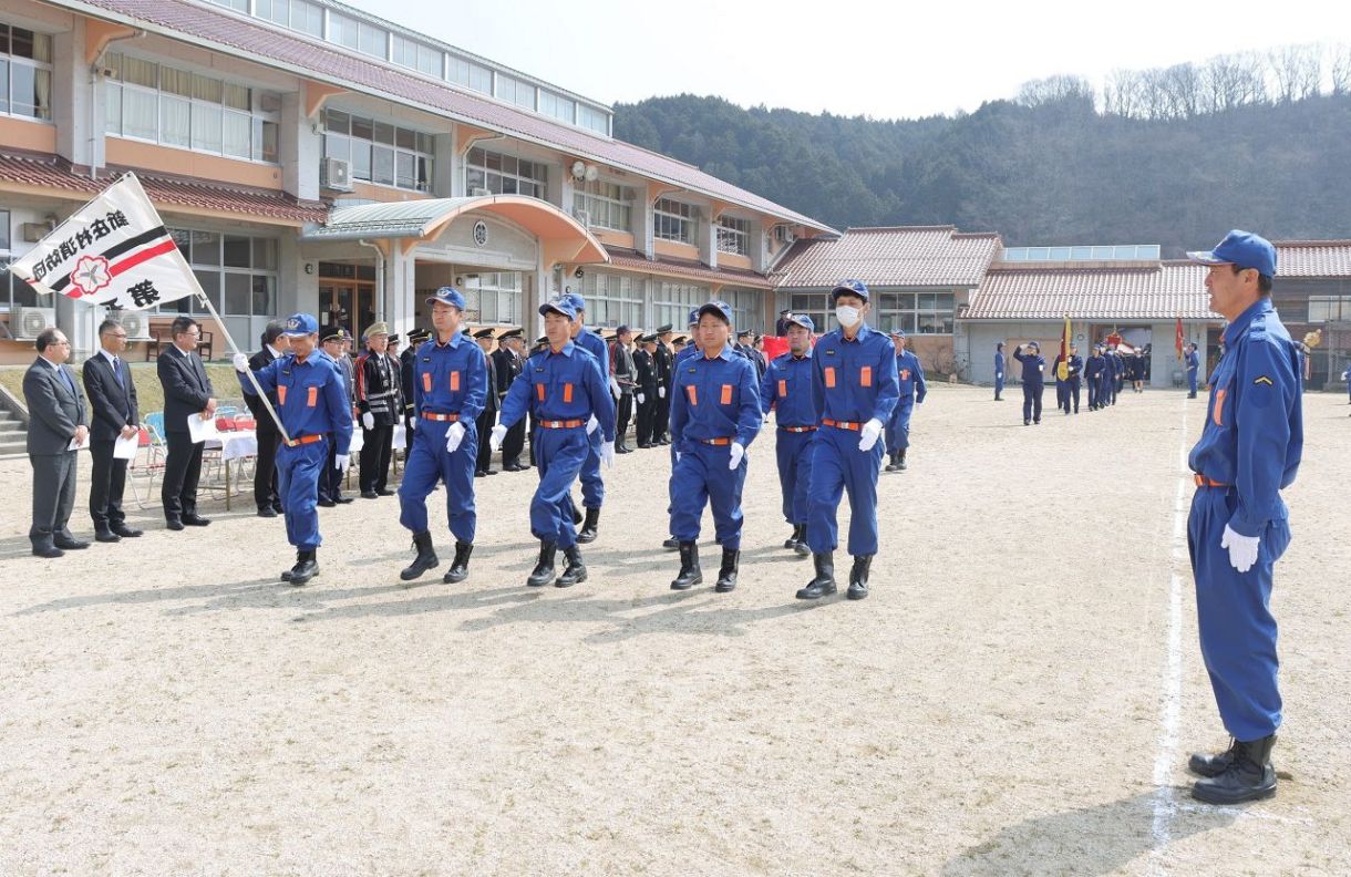 消防団や女性隊 防災へ思い新た 新庄で合同初出式のサムネイル