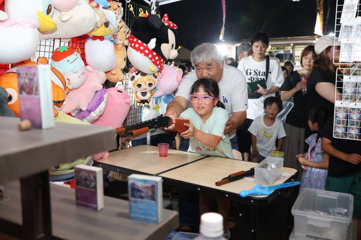 まび夜市復活 住民の笑顔あふれる 西日本豪雨で途絶え8年ぶり：山陽