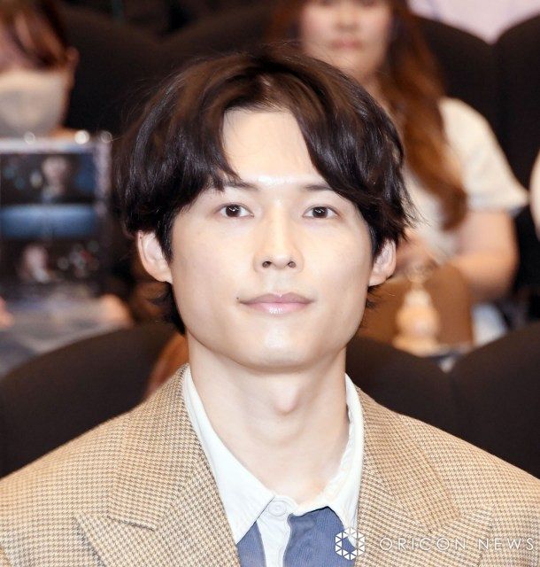 SixTONES 松村北斗 小律師真戶原君SixTONES松村北斗様\u2014\u003e