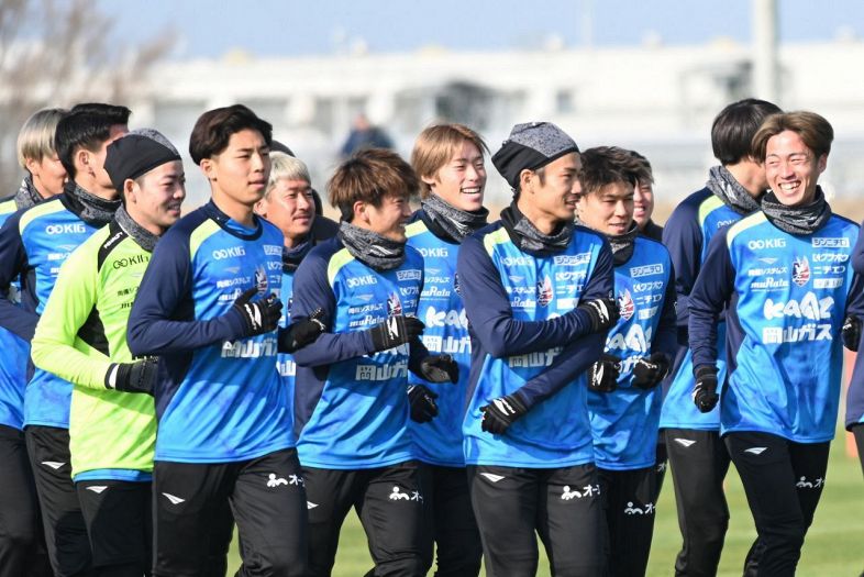 ファジアーノ岡山練習着 2025アップウェア（長袖）販売のお知らせ | ファジアーノ岡山