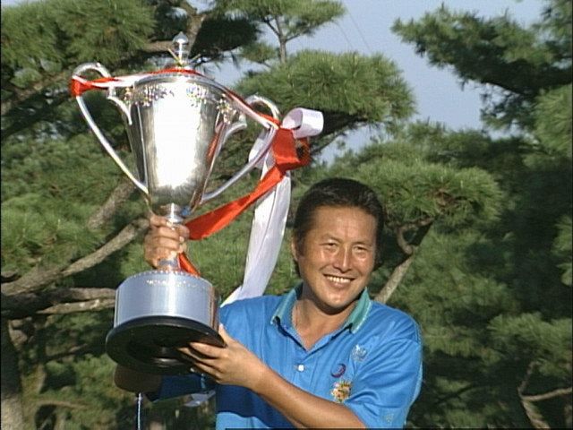 ジャンボ尾崎さん追悼、勇姿を急きょテレビ放送 ダンロップ