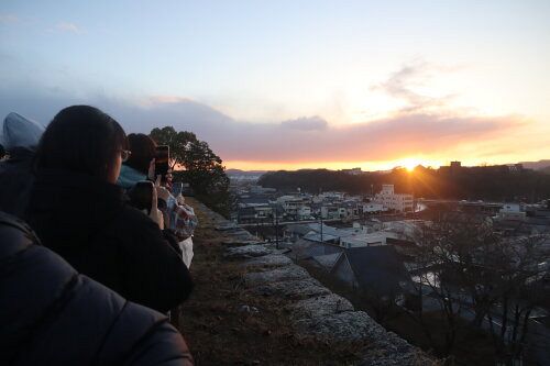 岡山県「初日の出」スポット紹介　ぜんざいや豚汁の振る舞いも