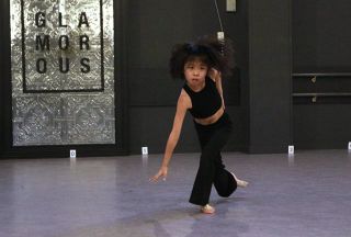 ビヨンセさん輩出の米ダンス大会 初出場で優勝　岡山・芳泉小３年谷さん（９）「見る人の心に残る踊りを」【動画あり】