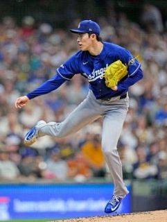佐々木は５回３失点で３勝目　大谷適時打、村上は無安打